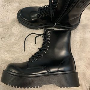 JEFFREY CAMPBELL SOPAS LUGGED PLATFORM BOOTS